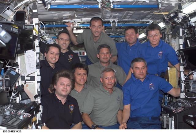 NASA image: Expedition Four / STS-111 UF2 / Expedition Five group portrait in U.S. Lab