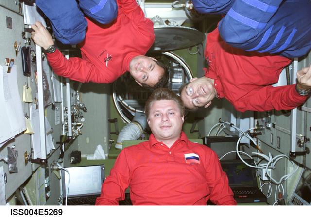 NASA image: Expedition Four Crew Christmas 2001 portrait in the ISS Zvezda SM