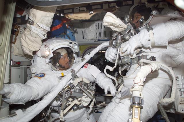 NASA image: Pettit and Bowersox complete EVA dry-run activities in the Airlock during Expedition Six