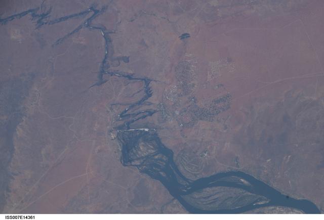 NASA image: Earth observations taken by the Expedition Seven crew