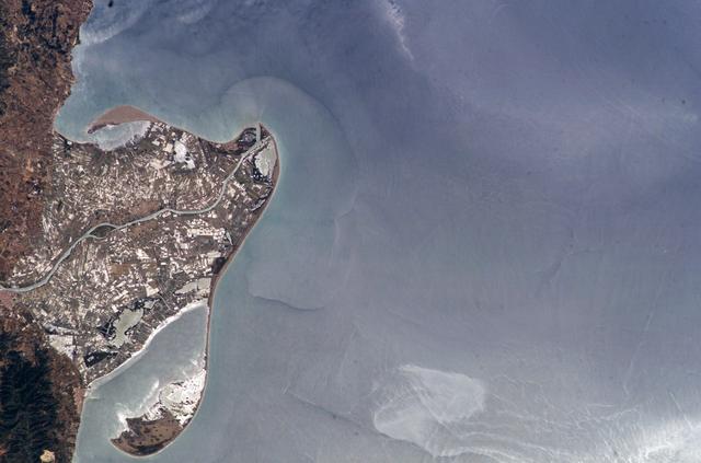 Crew Earth Observations (CEO) taken during Expedition 9