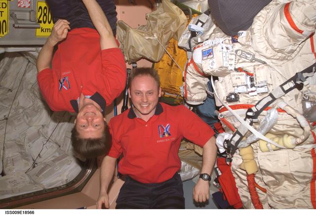 NASA image: Padalka and Fincke pose for picture in Node 1 during Expedition 9