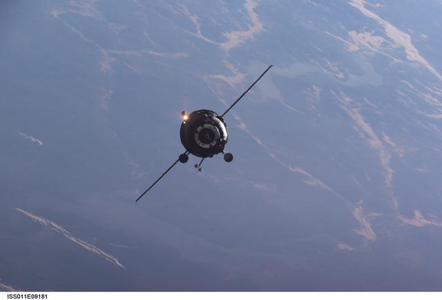 NASA image: Progress M-53 (18P) approaches the ISS during Expedition 11