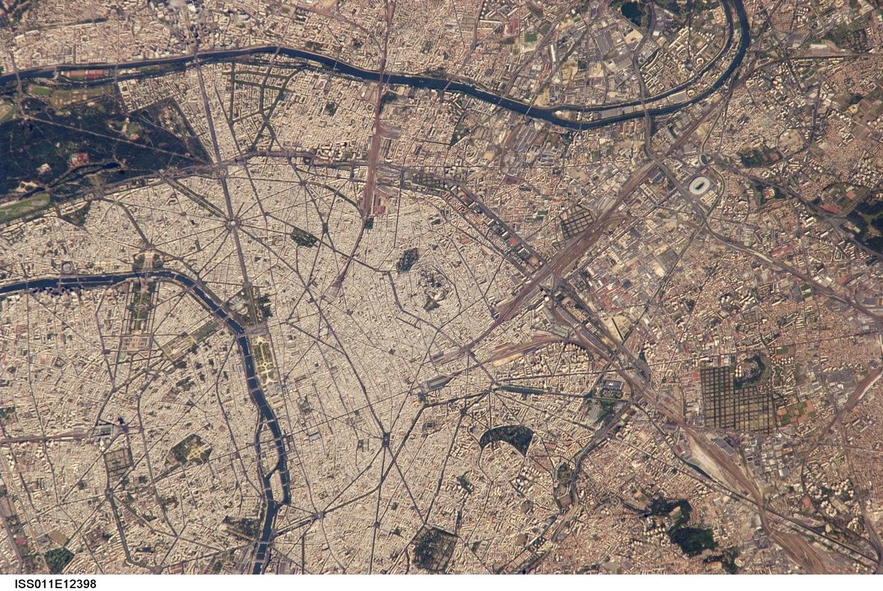 ISS011-E-12398 (3 Aug. 2005) --- Paris, France is featured in this image photographed by an Expedition 11 crewmember on the International Space Station.