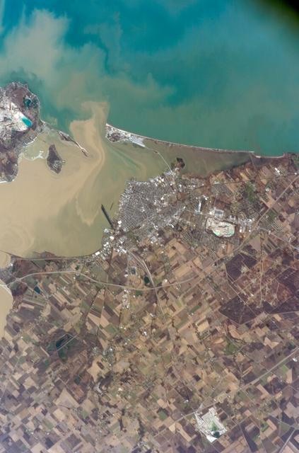 NASA image: iss012e15050