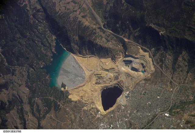 NASA image: Earth Observations taken by the Expedition 13 crew