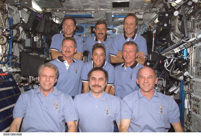 Expedition 13 / STS-115 Crewmember Portrait in the U.S. Laboratory
