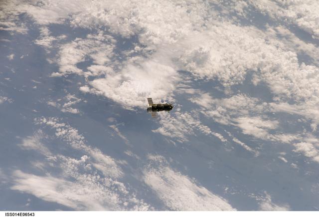 NASA image: Progress 23 supply vehicle approach