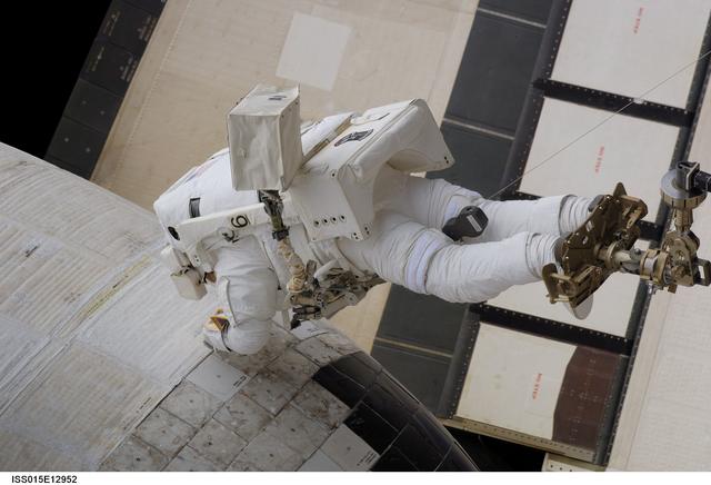 NASA image: Olivas participating in EVA during Expedition/STS-117 Joint Operations