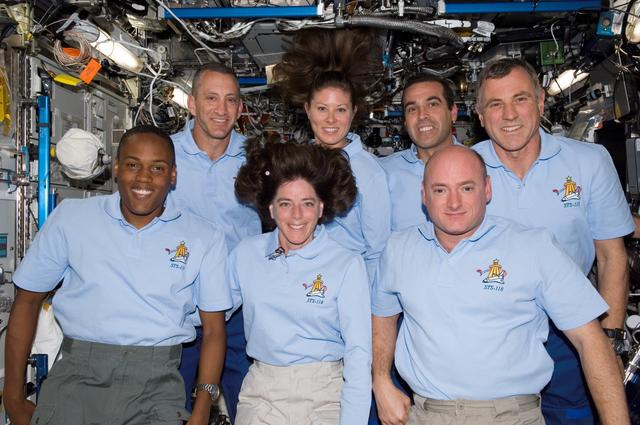 STS-118 crew portrait