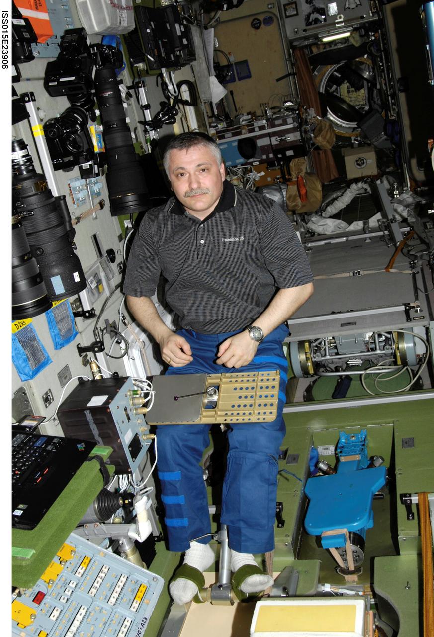 ISS015-E-23906 (24 Aug. 2007) --- Cosmonaut Fyodor N. Yurchikhin, Expedition 15 commander representing Russia's Federal Space Agency, works in the Zvezda Service Module of the International Space Station. Yurchikhin occupied an "operator seat", which is a portable chair that replicates a crewmember's anatomical back curvature.