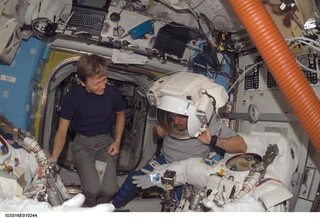 NASA image: Whitson and Malenchenko in the A/L