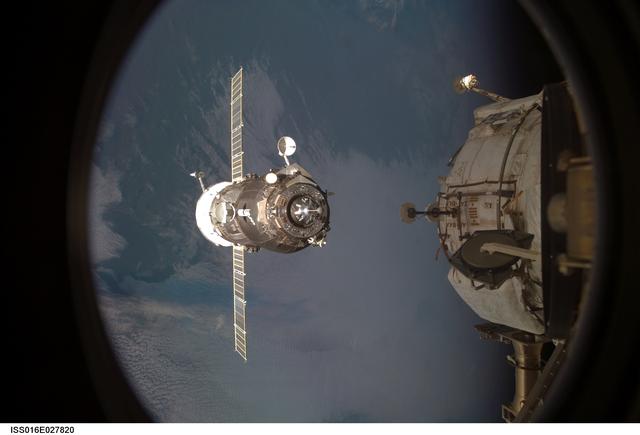 NASA image: Progress 28 supply vehicle approach