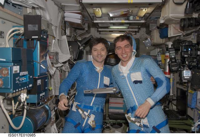 NASA image: Kononenko and Volkov pose in the SM during Expedition 17