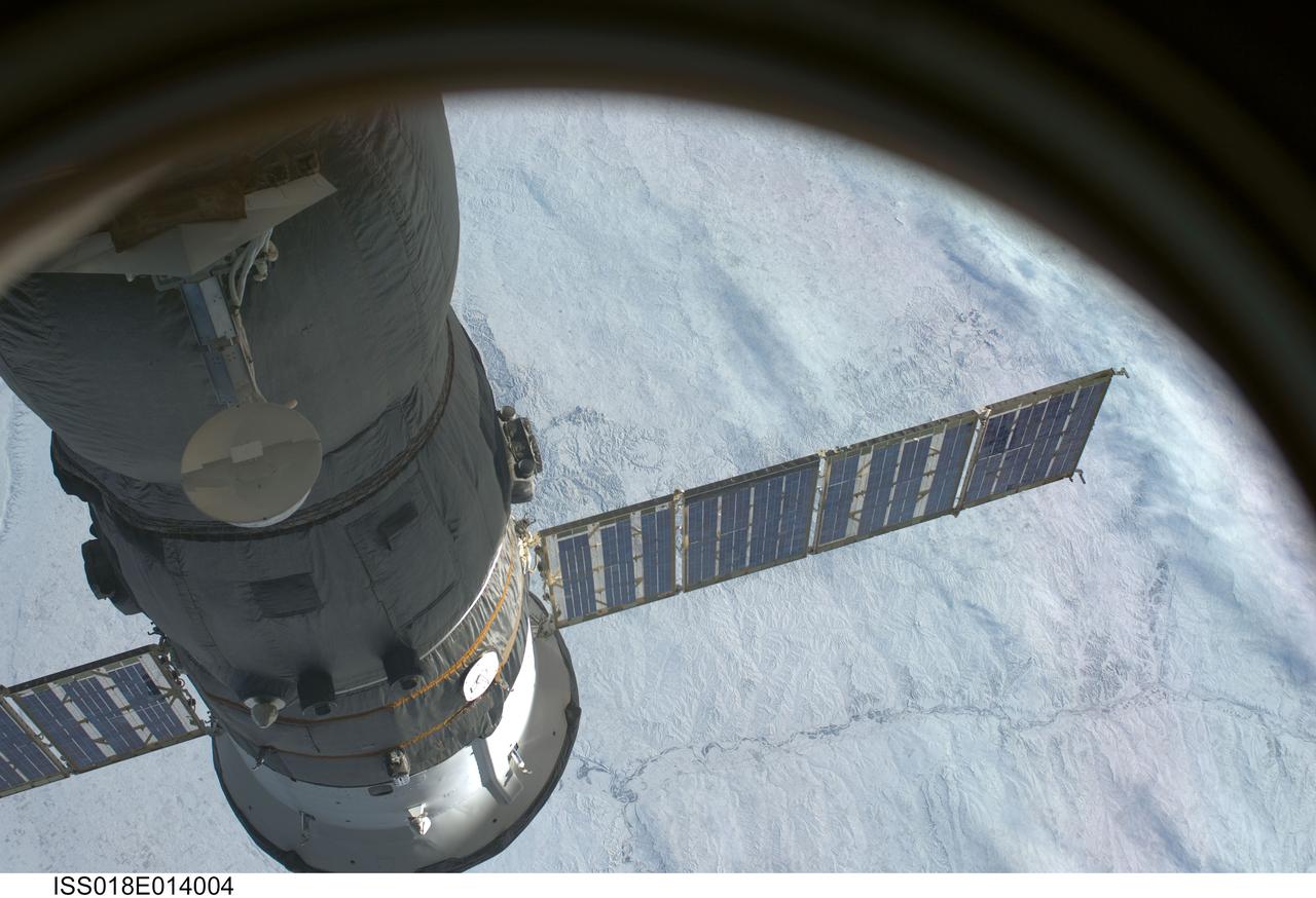 Earth Observations taken by the Expedition 18 Crew