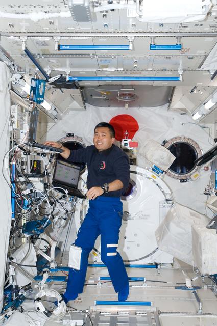 NASA image: DomeGene Experiment at Cell Biology Experiment Facility (CBEF) in JPM