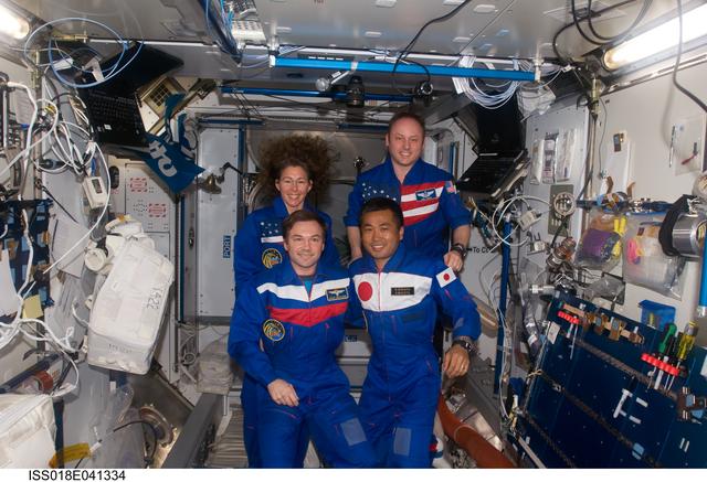 NASA image: Expedition 18 Group Photo