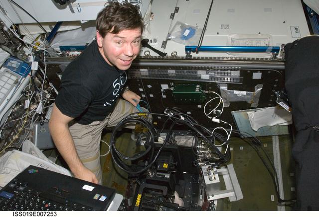 NASA image: Barratt with AgCam setup