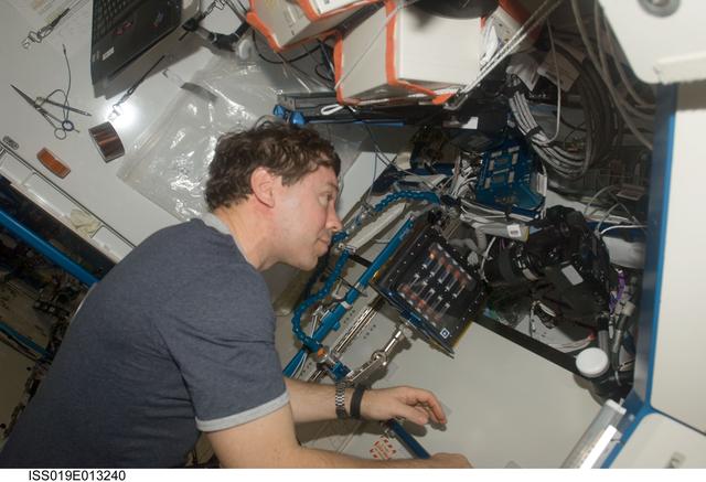 NASA image: BCAT (Binary Colloid Alloy Test) experiment documentation