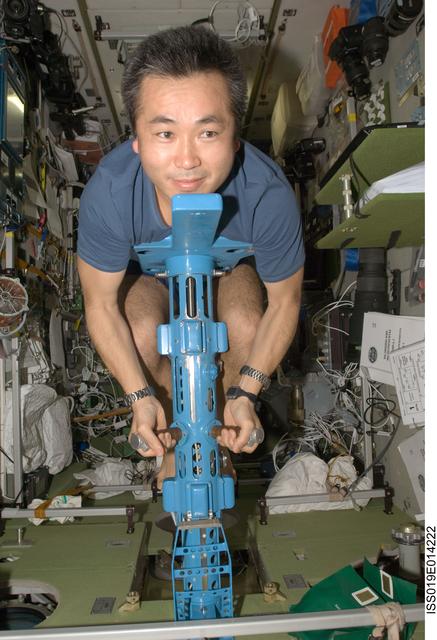 NASA image: PZEh-MO-8/Body Mass Measurement in Service Module