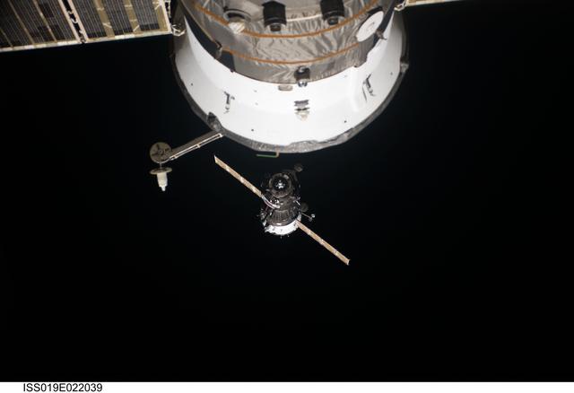 NASA image: Soyuz TMA-15 spacecraft approaches the International Space Station, carrying