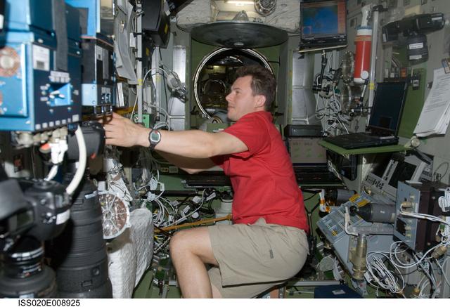 NASA image: Romanenko in SM