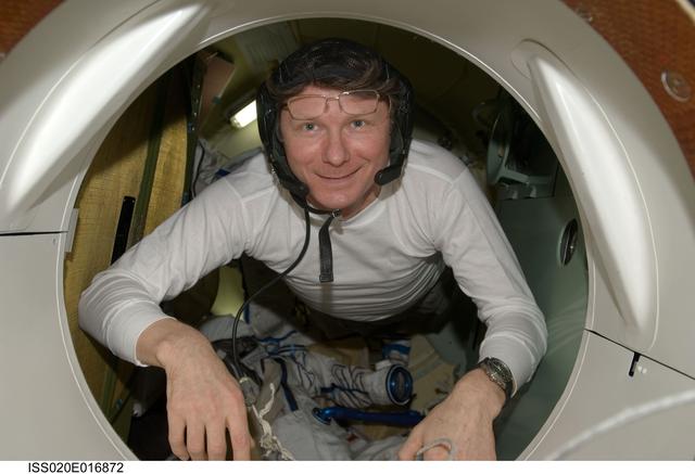 NASA image: Padalka during Soyuz TMA-14 relocation