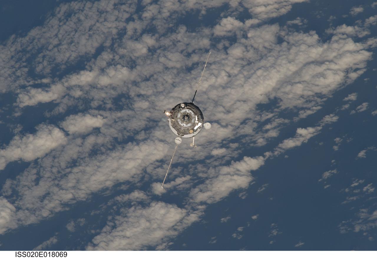ISS020-E-018069 (12 July 2009) --- An unpiloted ISS Progress 33 cargo craft approaches the International Space Station. On June 30, the Progress undocked from the station and was commanded into a parking orbit for its re-rendezvous with the ISS on July 12, approaching to within 10-15 meters of the Zvezda Service Module to test new automated rendezvous equipment mounted on Zvezda during a pair of spacewalks earlier this month by Gennady Padalka and Mike Barratt that will be used to guide the new Mini-Research Module-2 (MRM2) to an unpiloted docking to the zenith port of Zvezda later this year. MRM2 will serve as a new docking port for Russian spacecraft and an additional airlock for spacewalks conducted out of the Russian segment.