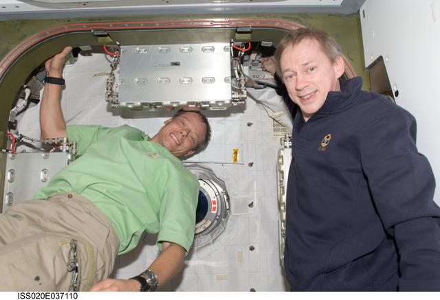 NASA image: De Winne and Fuglesang in Node 2