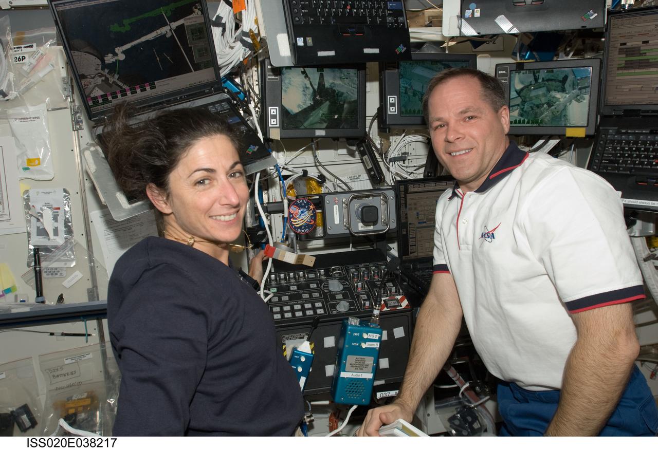 EVA2 - Ford and Stott at SSRMS controls