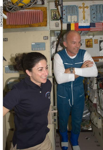 NASA image: iss020e044240