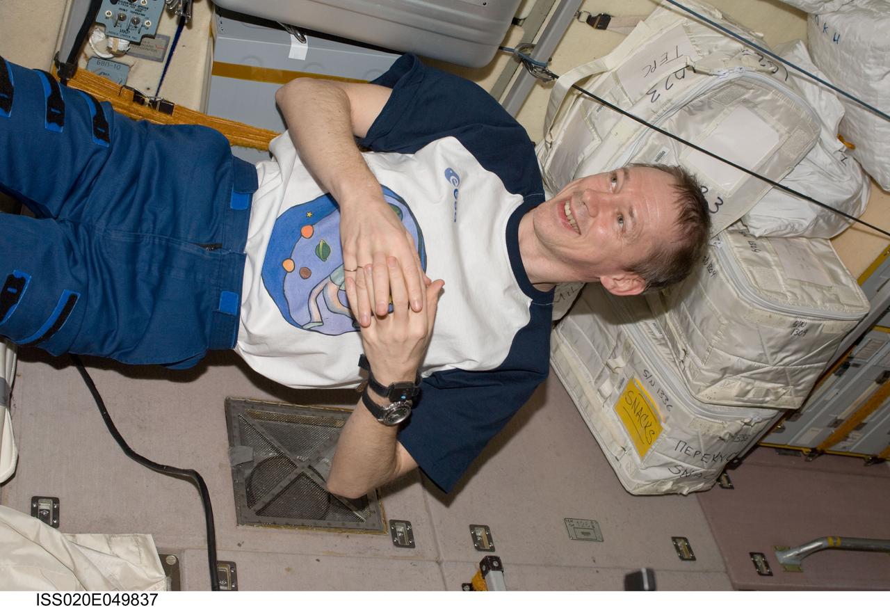 ISS020-E-049837 (2 Oct. 2009) --- European Space Agency astronaut Frank De Winne, Expedition 20 flight engineer and Expedition 21 commander, is pictured in the Zvezda Service Module of the International Space Station.