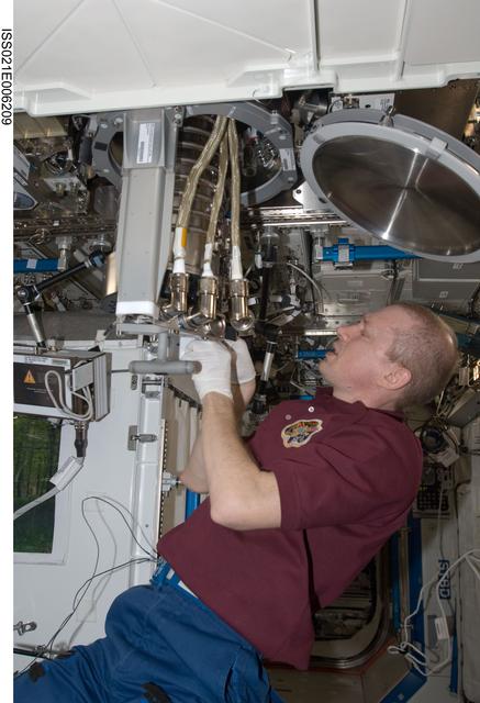 NASA image: CDR Frank De Winne during MSRR Commissioning Activities