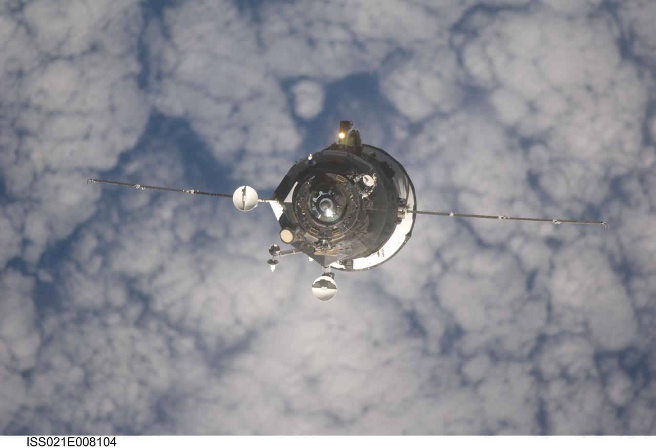 ISS021-E-008104 (17 Oct. 2009) --- An unpiloted ISS Progress resupply vehicle approaches the International Space Station, bringing 1,918 pounds of propellant, 110 pounds of oxygen and air, 926 pounds of water and 1,750 pounds of spare parts and supplies for the Expedition 21 crew members aboard the station. Progress 35 docked to the Pirs Docking Compartment at 8:40 p.m. (CDT), Oct. 17, 2009, after a three-day flight from the Baikonur Cosmodrome in Kazakhstan.