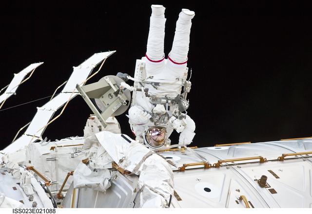 NASA image: Mastracchio during EVA 1