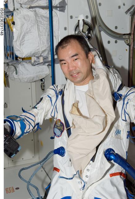 NASA image: Noguchi prepares for Sokol Suit Leak Check