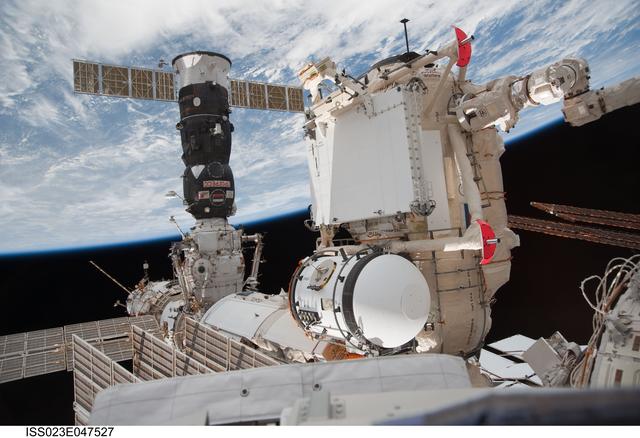 NASA image: MRM1 during Mating to FGB