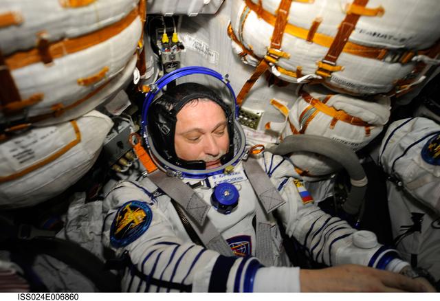 NASA image: Soyuz TMA-19 Relocation OPS