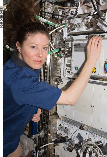 NASA image: FE Caldwell Dyson works with the MERLIN in the US Lab