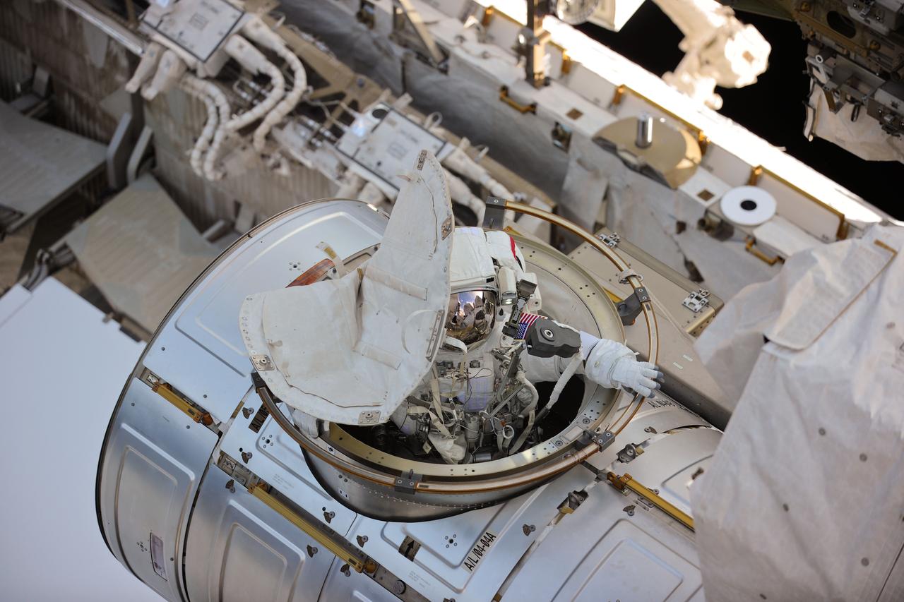 Russian Return EVA16, 17 Part 207 pt2