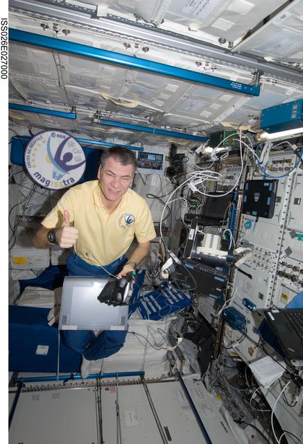 NASA image: Nespoli conducts a test run with the French/CNES Neuroscientific Research Experiment