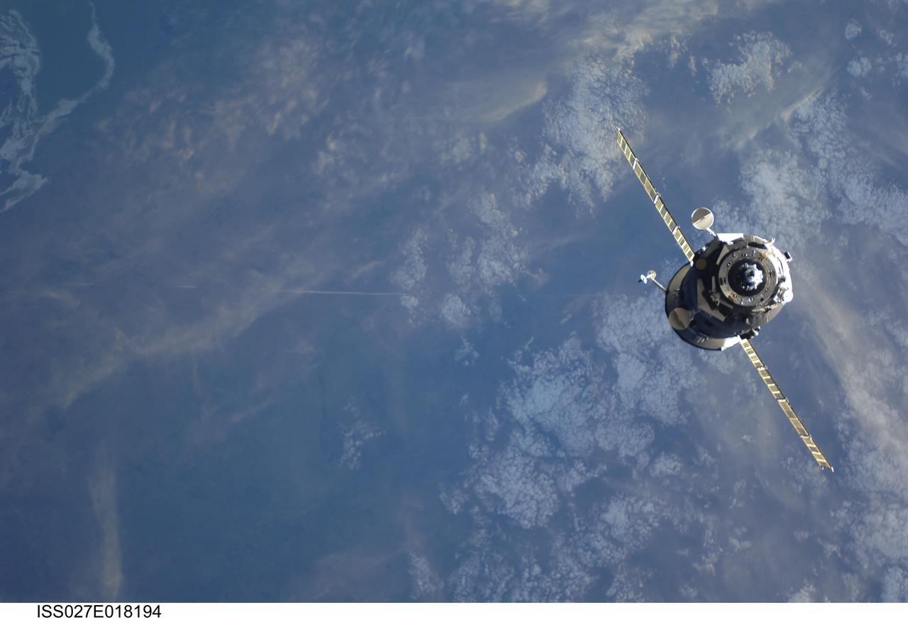 ISS027-E-018194 (29 April 2011) --- An unpiloted ISS Progress resupply vehicle approaches the International Space Station, carrying 1,940 pounds of propellant, 110 pounds of oxygen and air, 926 pounds of water and 2,976 pounds of maintenance hardware, experiment equipment and resupply items for the Expedition 27/28 crew. Progress 42 docked to the station’s Pirs docking compartment at 10:28 a.m. (EDT) on April 29, 2011.