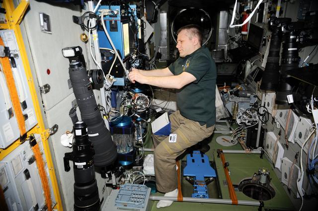 NASA image: iss028e028794