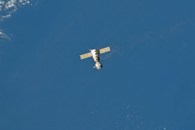 NASA image: Soyuz TMA-21 spacecraft departs ISS