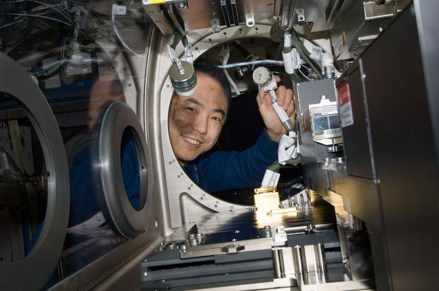 NASA image: Furukawa with MSG in U.S. Lab