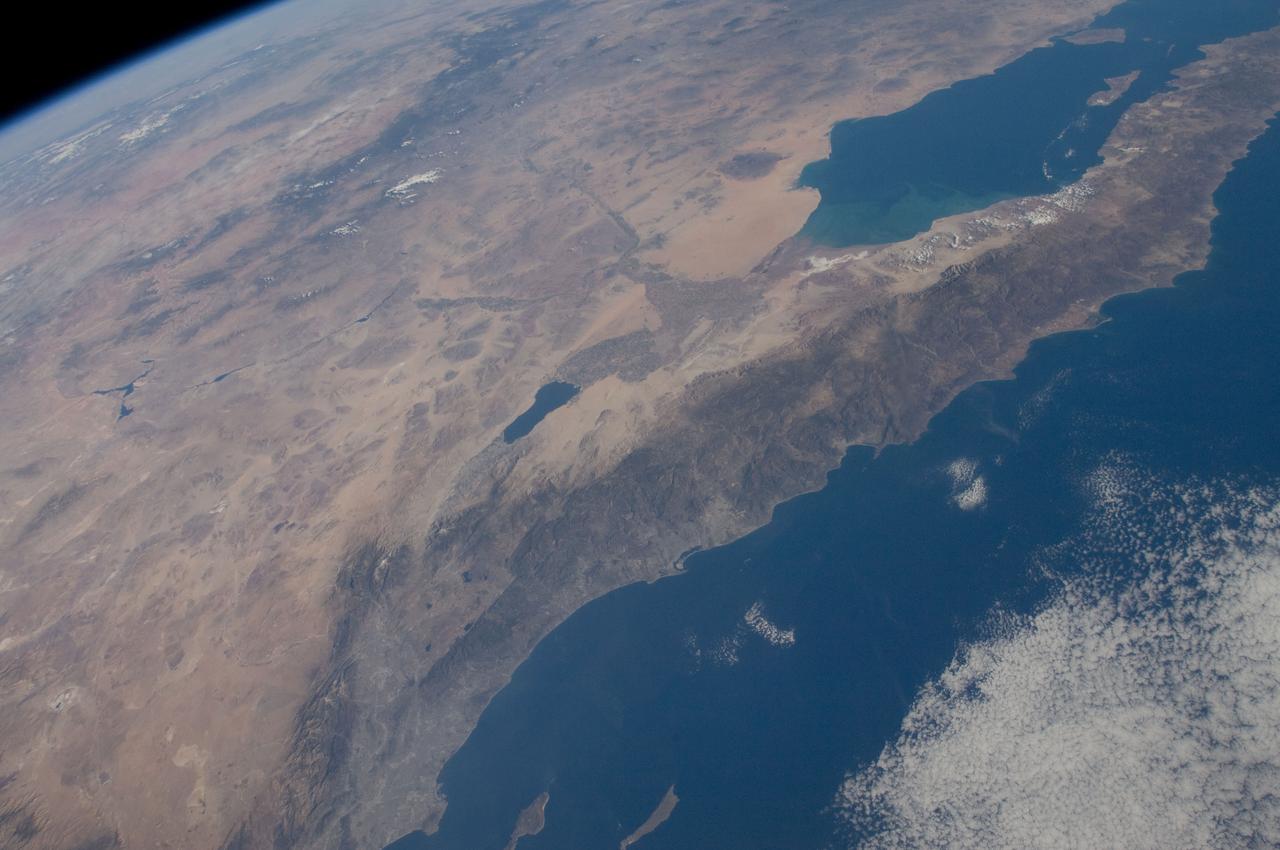 ISS029-E-042846 (16 Nov. 2011) --- Parts of the U.S. and Mexico are seen in this image photographed by one of the Expedition 29 crew members from the International Space Station as it flew above the Pacific Ocean on Nov. 16, 2011. The Salton Sea is in the center of the frame, with the Gulf of Cortez, Mexico's Baja California and the Colorado River in the upper right quadrant.  The Los Angeles Basin and Santa Catalina and San Clemente islands are at the bottom center edge of the image. Lake Mead and the Las Vegas area of Nevada even made it into the frame in the upper left quadrant.