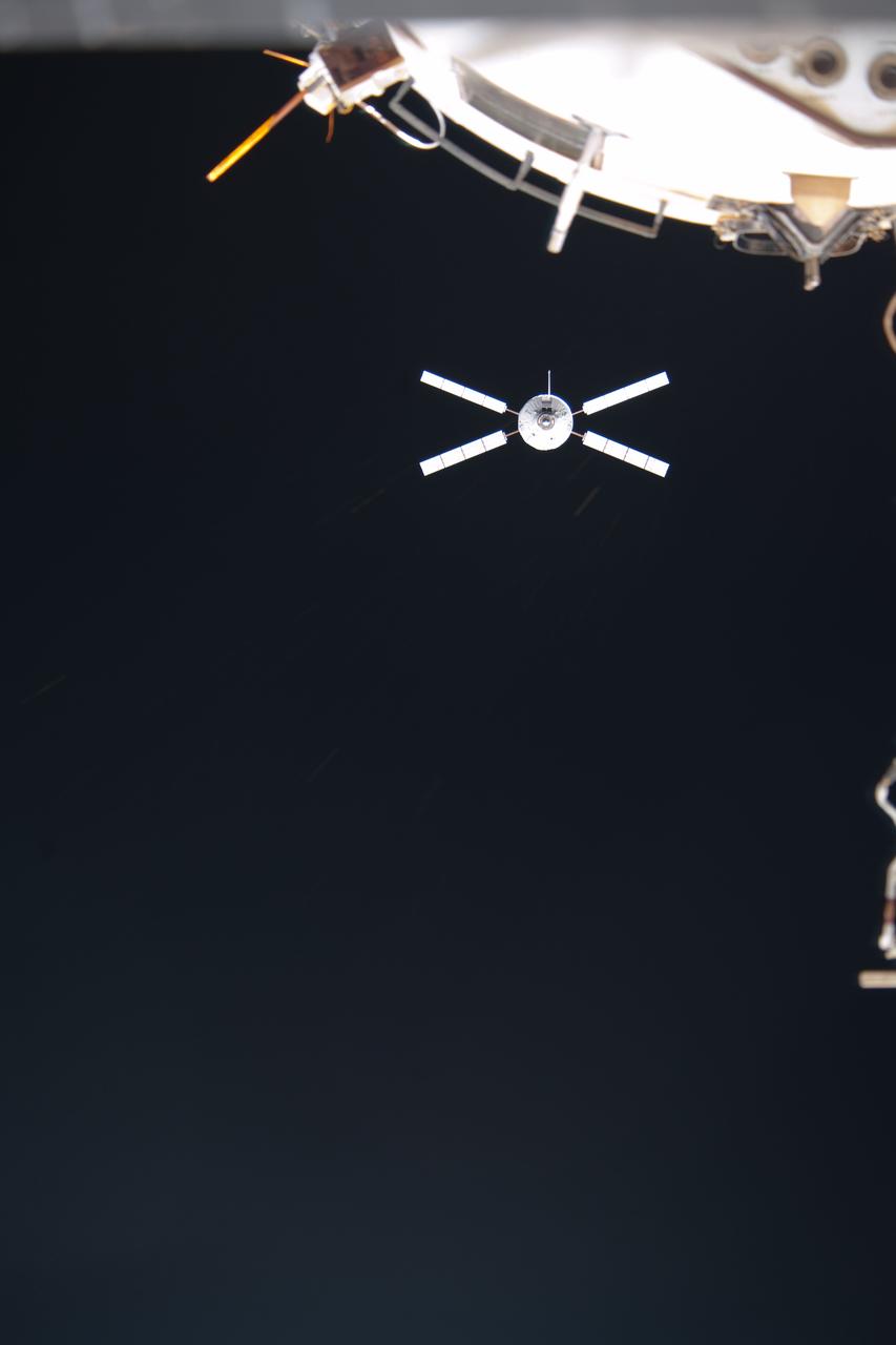 ISS030-E-174985 (28 March 2012) --- European Space Agency?s ?Edoardo Amaldi? Automated Transfer Vehicle-3 (ATV-3) approaches the International Space Station. The unmanned cargo spacecraft docked to the space station at 6:31 p.m. (EDT) on March 28, 2012, delivering 220 pounds of oxygen, 628 pounds of water, 4.5 tons of propellant, and nearly 2.5 tons of dry cargo, including experiment hardware, spare parts, food and clothing.