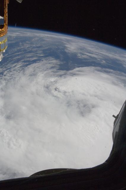 NASA image: iss032e025605