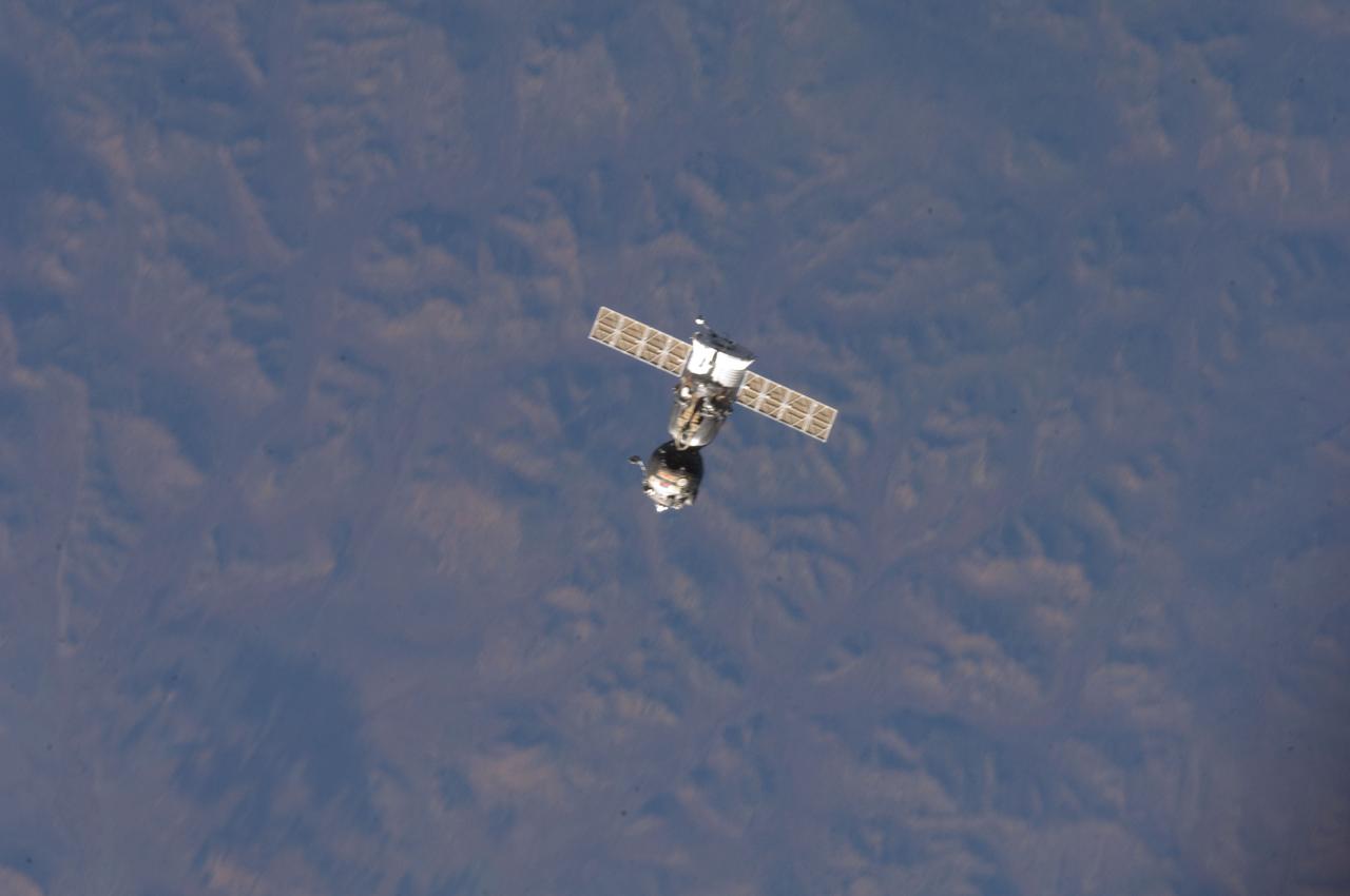 ISS033-E-005123 (16 Sept. 2012) --- The Soyuz TMA-04M spacecraft departs from the International Space Station and heads toward a landing in a remote area outside of the town of Arkalyk, Kazakhstan, on Sept. 17, 2012 (Kazakhstan time). Expedition 32 Commander Gennady Padalka of Russia, NASA Flight Engineer Joe Acaba and Russian Flight Engineer Sergei Revin are returning from five months onboard the International Space Station where they served as members of the Expedition 31 and 32 crews.
