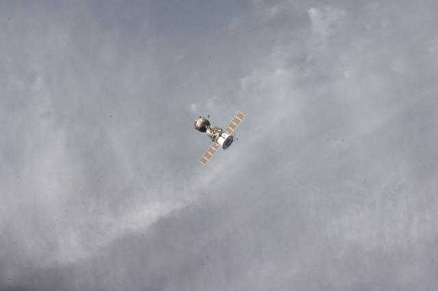 NASA image: Soyuz TMA-04M undocking